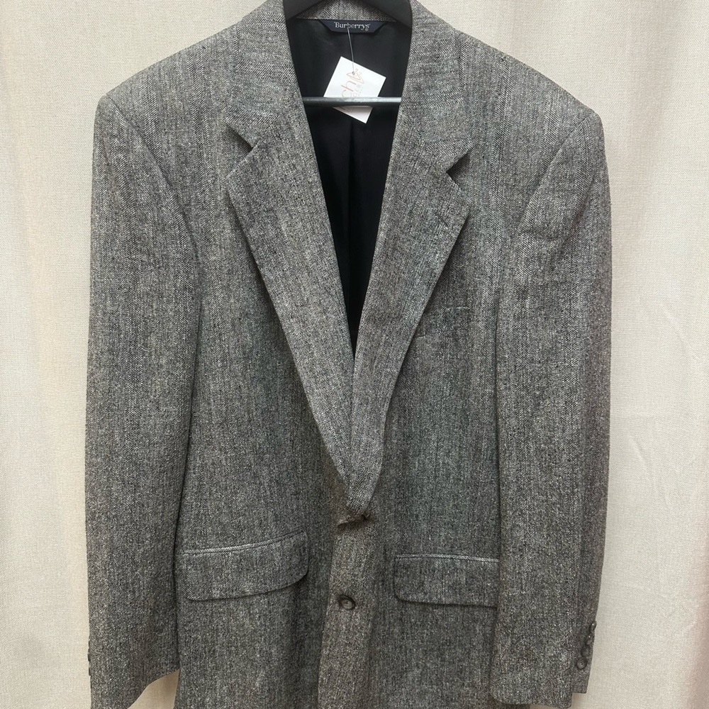 Mens Vintage Burberrys 100% silk lined wool herringbone sport coat / blazer